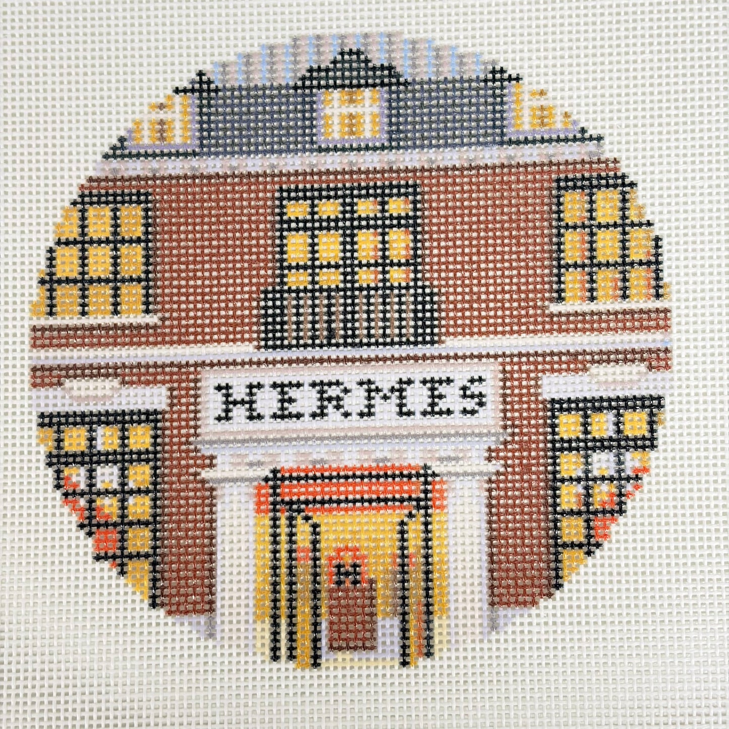 HERMES STOREFRONT - ROUND