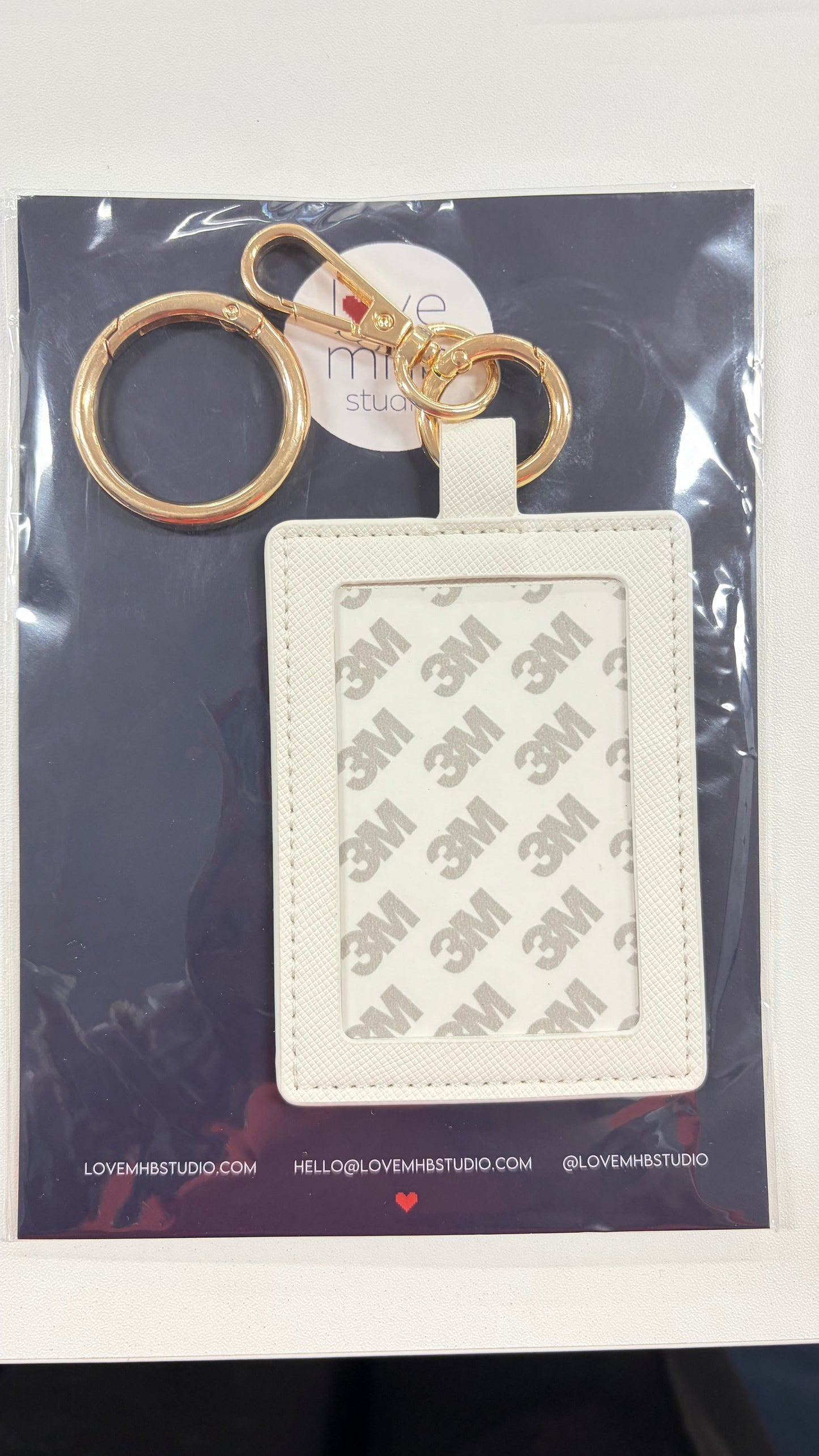 SELF-FINISHING LEATHER CHARM- BAG TAG WHITE