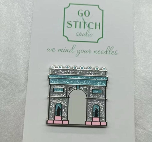 Arc De Triomphe Needle Minder