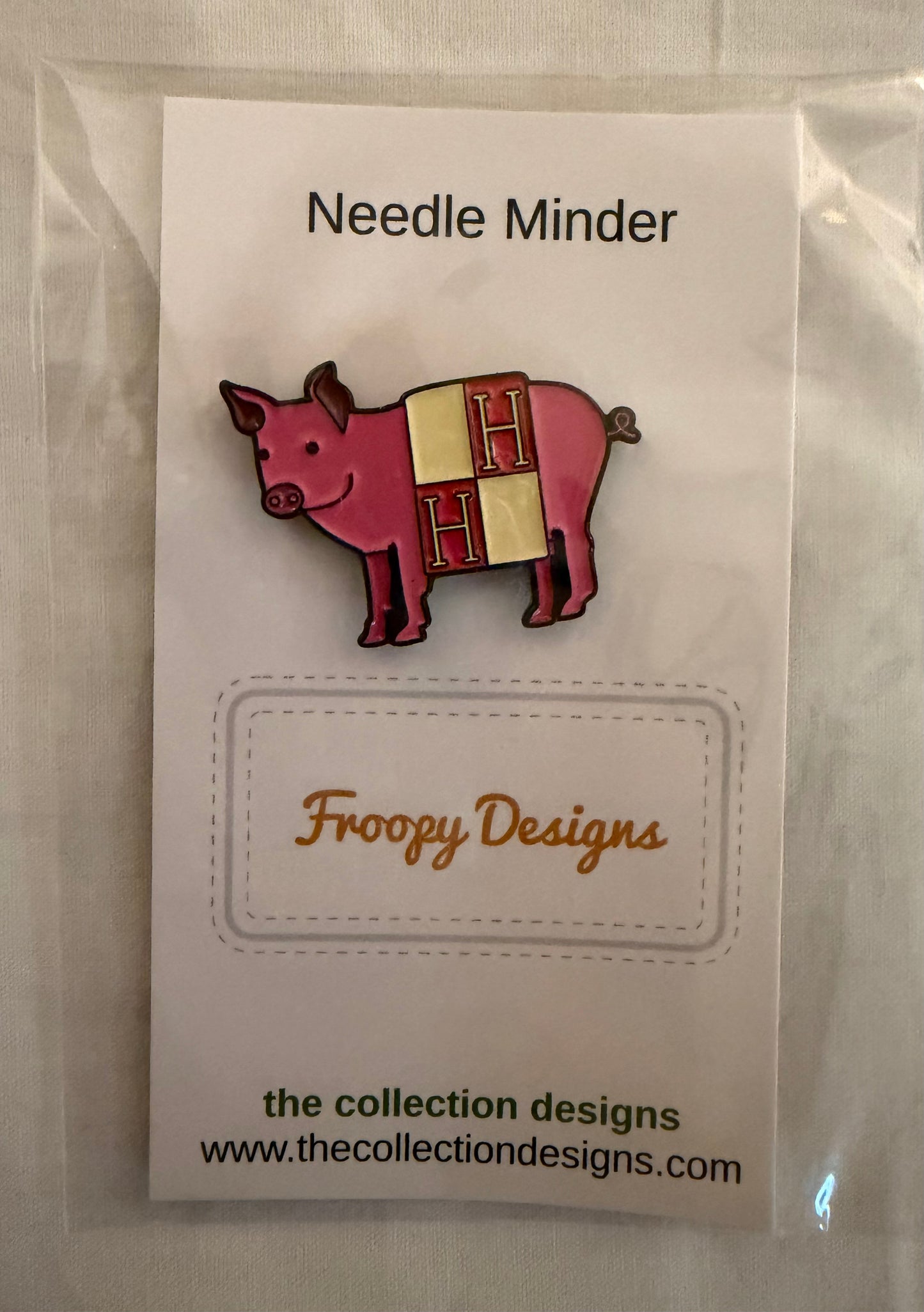 Pig in H Blanket Needle Minder