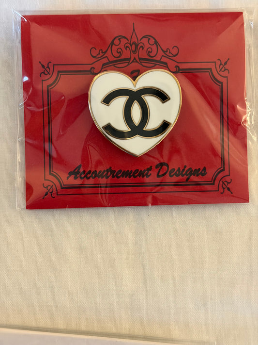 Chanel Needle Minder
