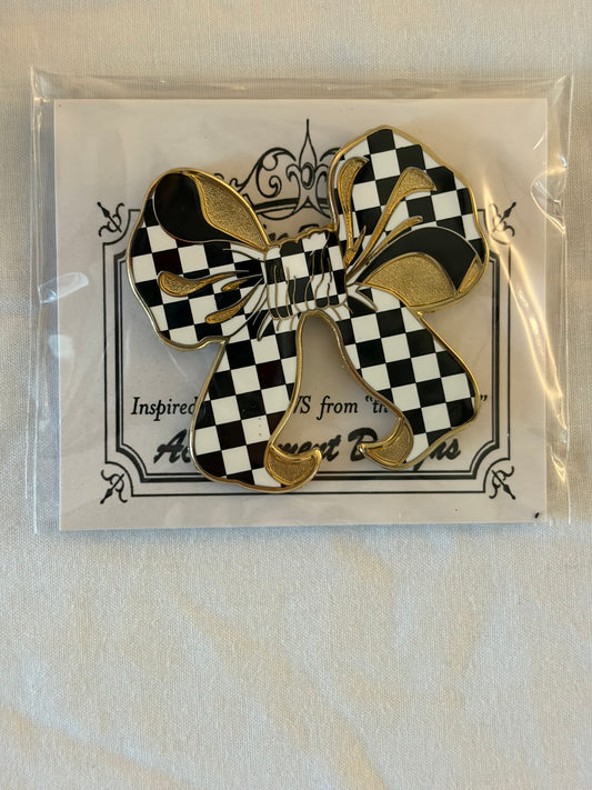 Black & White Bow Needle Minder