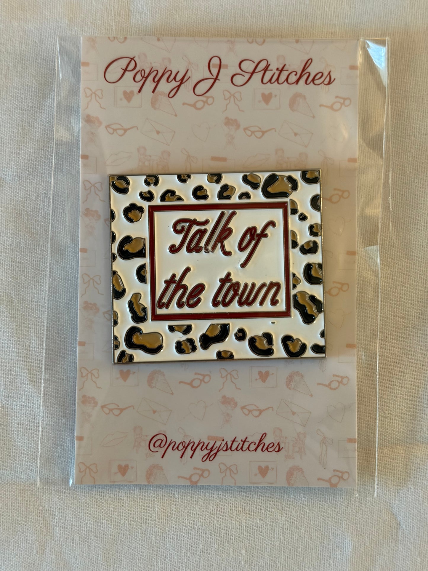 Talk of the Town Needle Minder
