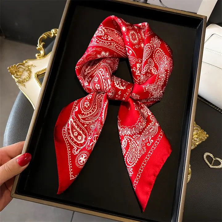 Elegant Paisely Pattern Scarf