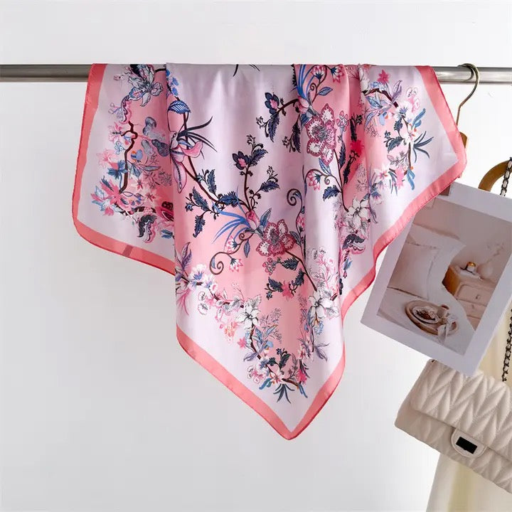 Elegant Paisely Pattern Scarf