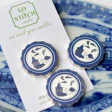Blue Canton Plate Needle Minder